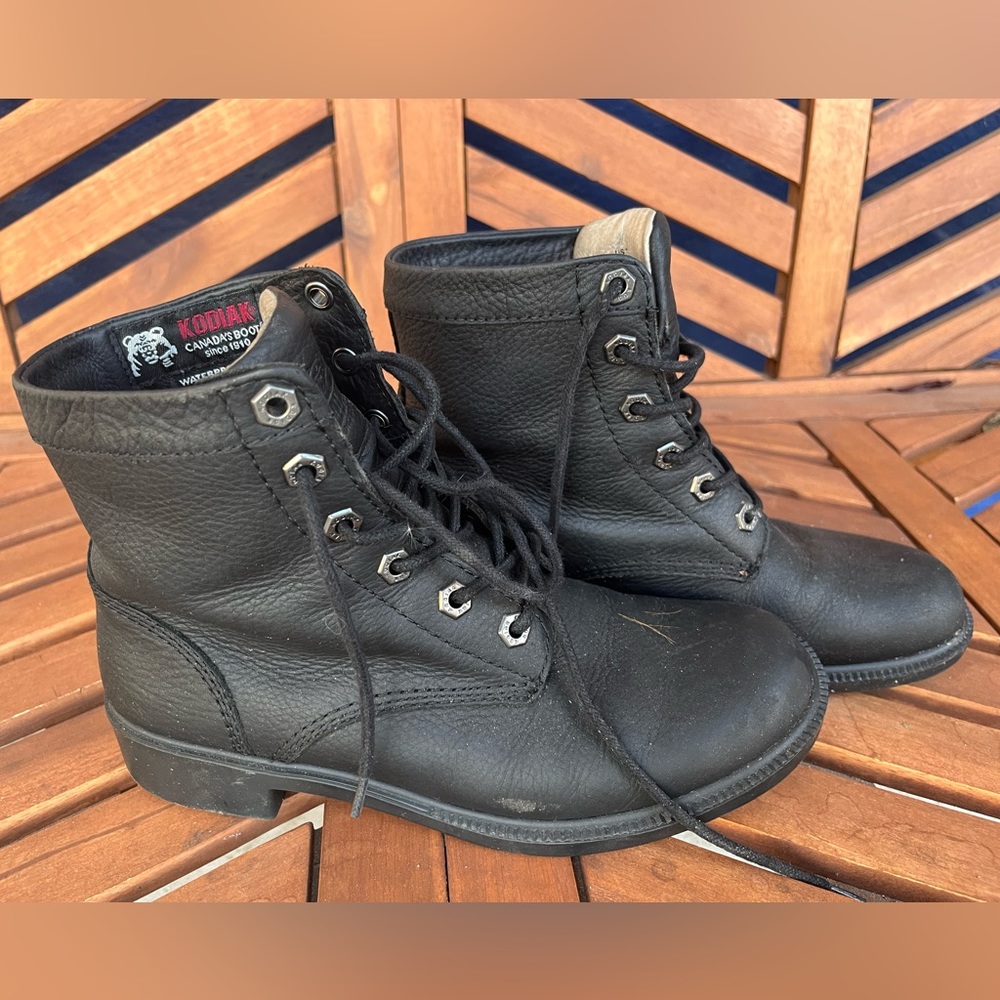 Kodiak leather black waterproof lace up combat boots